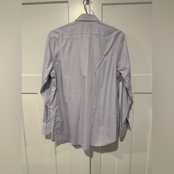 Banana Republic Men's Lavender Non-Iron Slim Fit Dress Shirt - Picture 5 of 5